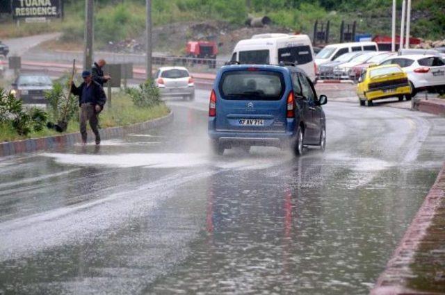 Zonguldak'ta Yağmur Etkili Oldu