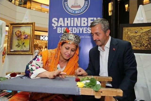 Şahinbeyli Kursiyerler Sanko Park’ta El Sanatları Sergisi Açtı