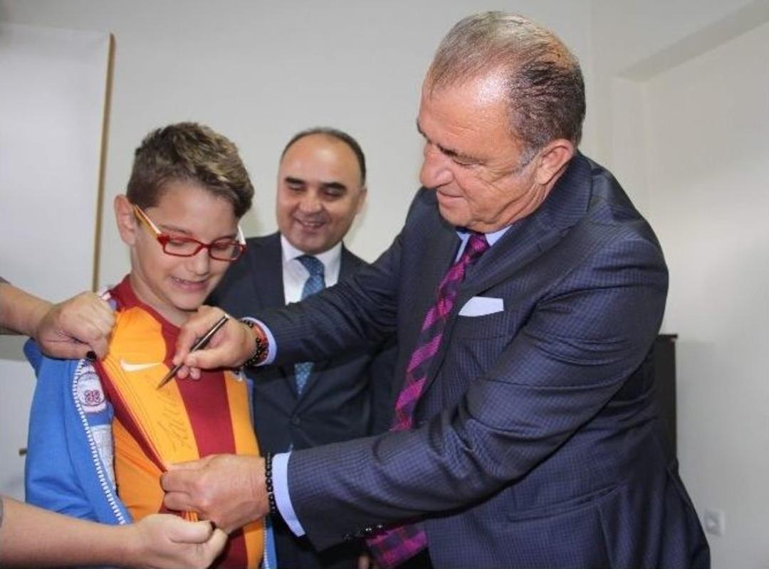 Fatih Terim, Galatasaray Formasına D&ouml;rd&uuml;nc&uuml; Yıldızı &Ccedil;izdi