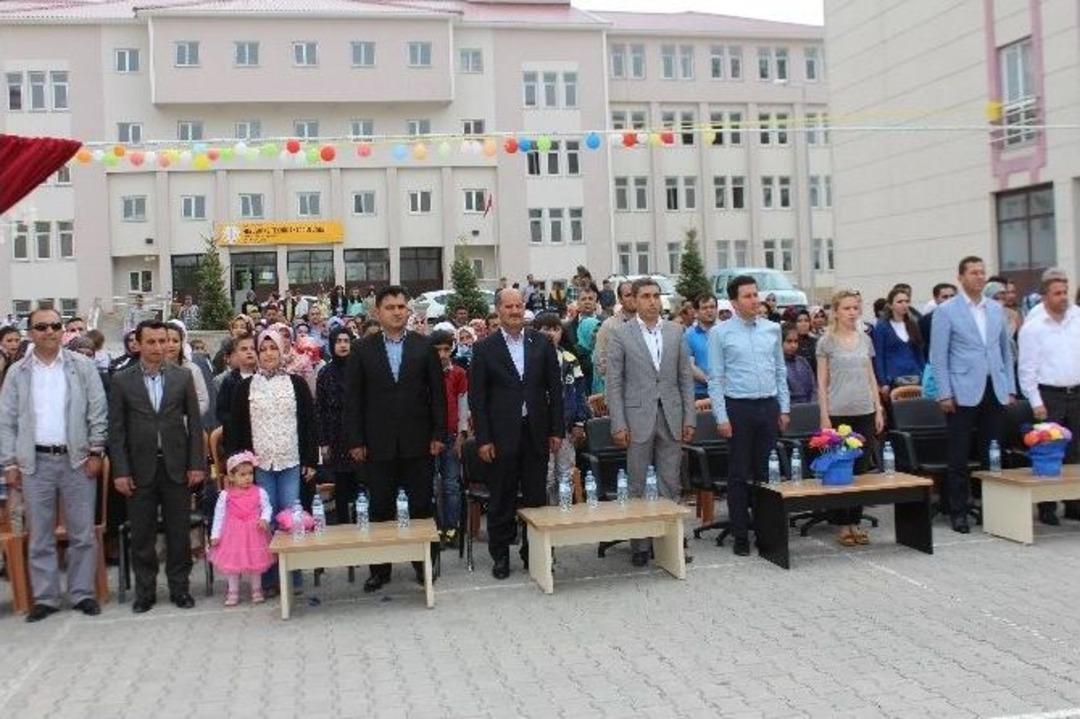 Miniklerin Yılsonu Coşkusu