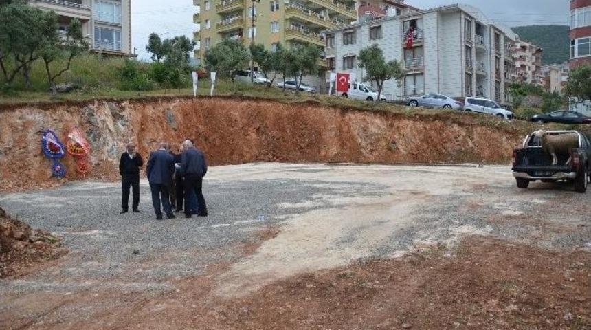 Ayşe Ziver Karataş Camii&rsquo;nin Temeli Atıldı