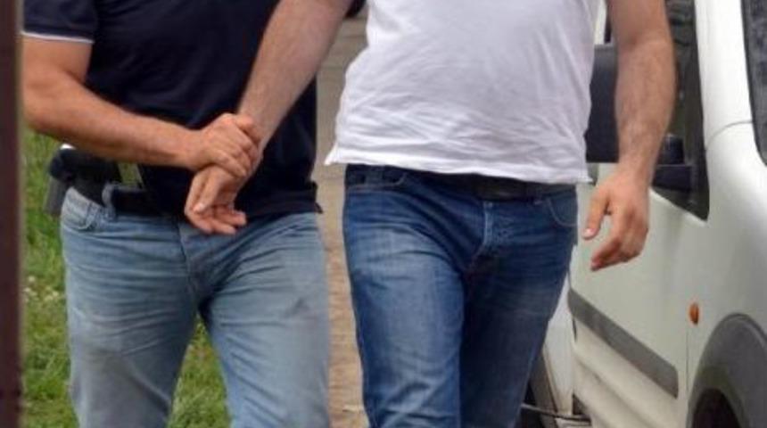 Eski Sevgilisinin Telefonunu Gasp Etti