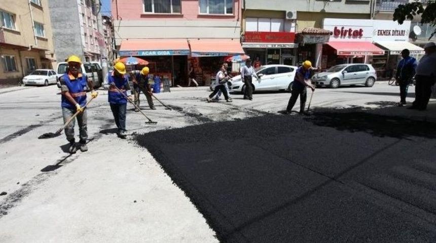 Kırmızıtoprak Mahallesinde 21 Sokak Asfaltlandı