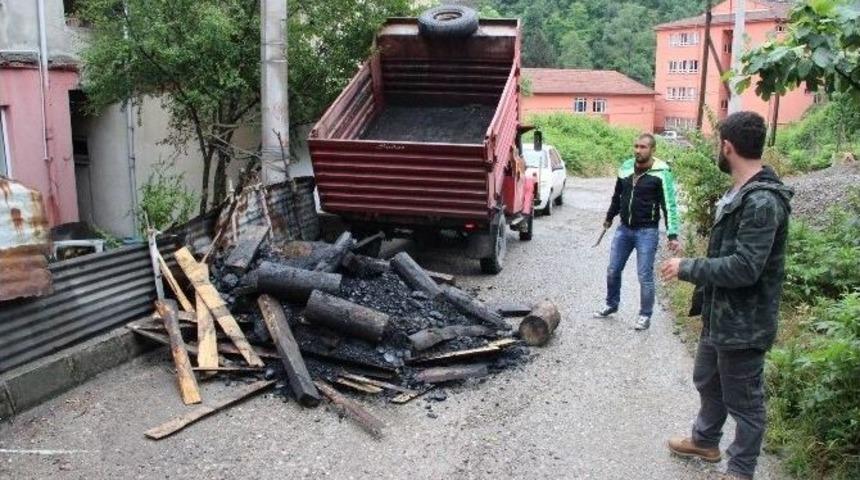 Saldırıya Uğrayan Gazeteciden Saldırganlara İlgin&ccedil; Ceza