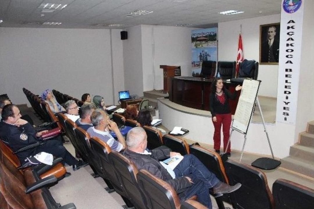 Belediye Personeli Diksiyon Eğitimi Alıyor