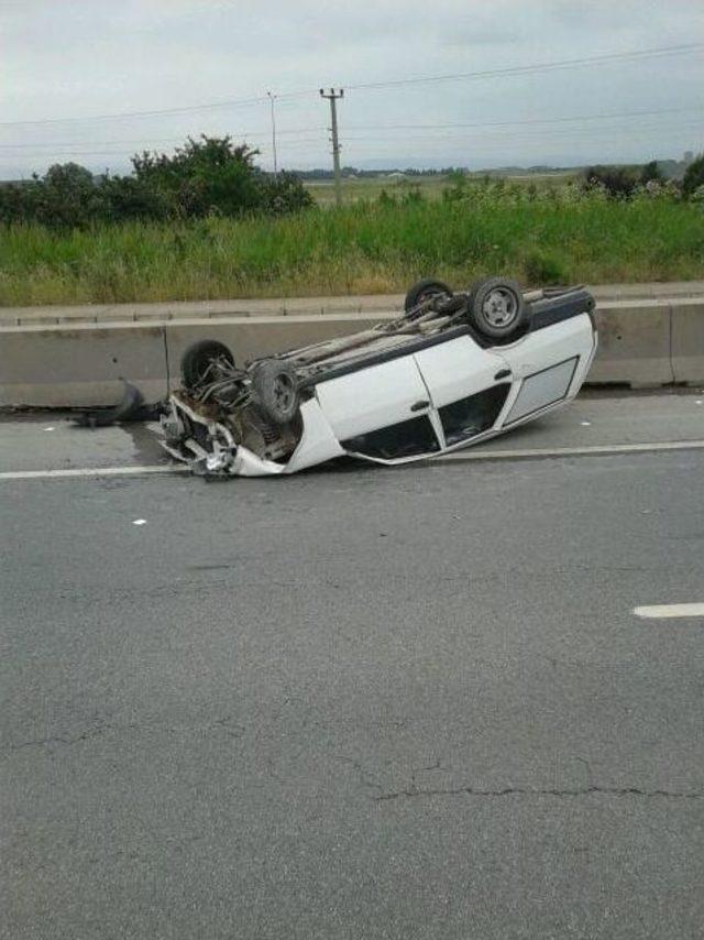 Chp Seçim Aracı Takla Attı: 2 Yaralı