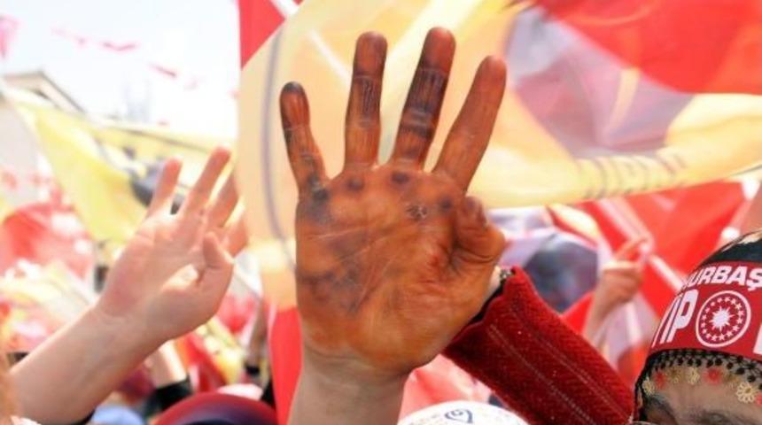 Erdoğan: Bir Pop Star &Ccedil;ıkardılar, Iyi Saz &Ccedil;alıyormuş