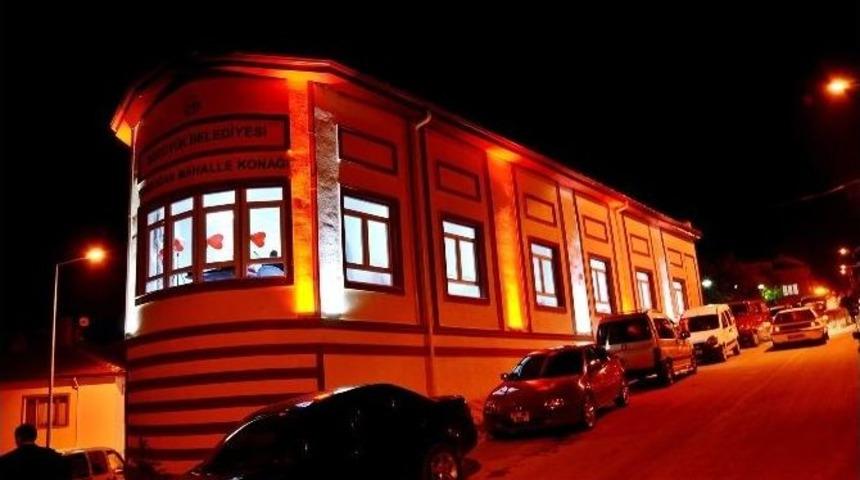 Mahalle Konakları Işıl Işıl