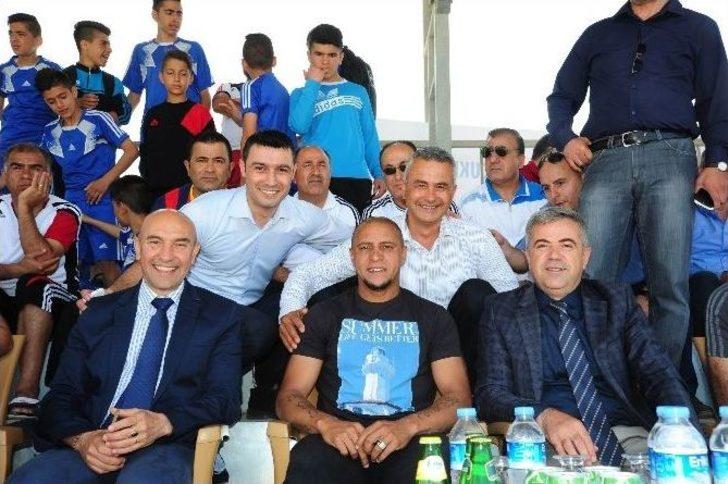 Şampiyonluk Kupası Roberto Carlos’tan G1