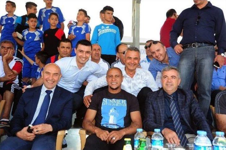 Şampiyonluk Kupası Roberto Carlos’tan G5