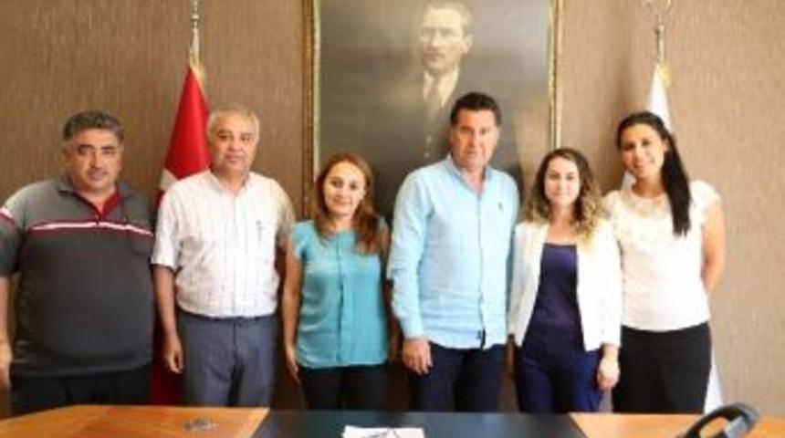 Başkan Kocadon, Yarımadada Eğitime Desteğini S&uuml;rd&uuml;r&uuml;yor