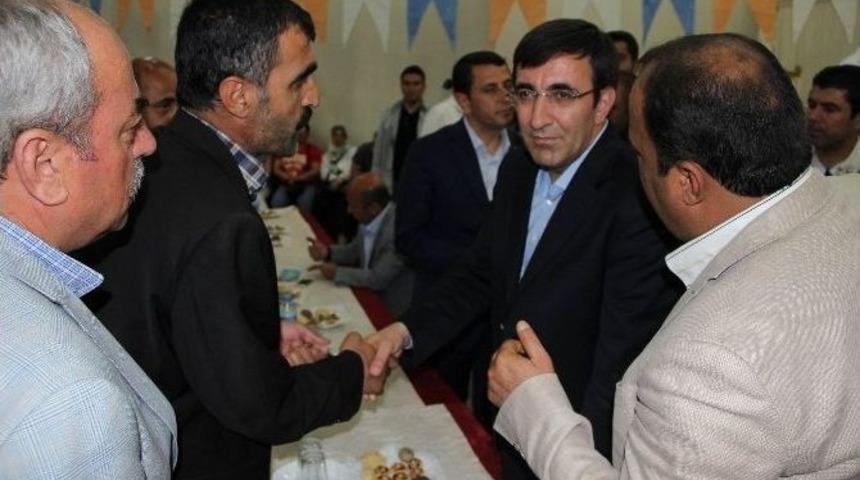 Bakan Yılmaz, Değer Ve Ak&ccedil;adağ Aileleriyle Buluştu