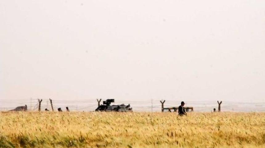 Sınıra Gelen Suriyeliler, Uyarıyla Evlerine D&ouml;nd&uuml;