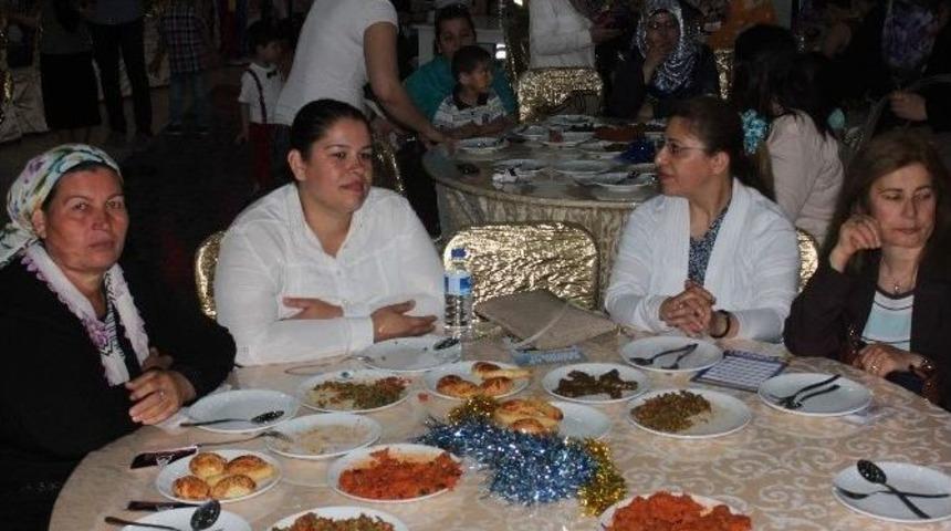 Dilber Ay Gaziantepli Kadınları Coşturdu