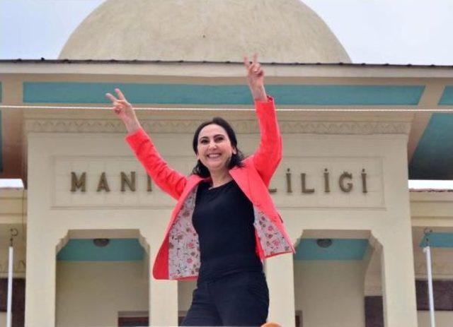 Hdp'li Yüksekdağ'dan Cumhurbaşkanı Ve Başbakan Mitingleri Için 'çift Dikiş' Benzetmesi