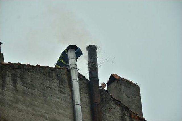 Baca Yangını Paniğe Neden Oldu