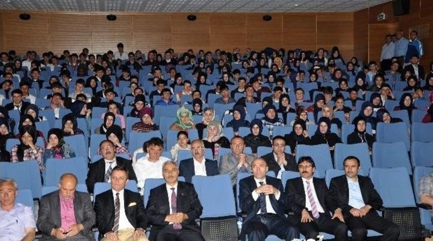 G&uuml;m&uuml;şhane&rsquo;de Etik G&uuml;n&uuml; İmam Hatip Lisesinde Kutlandı