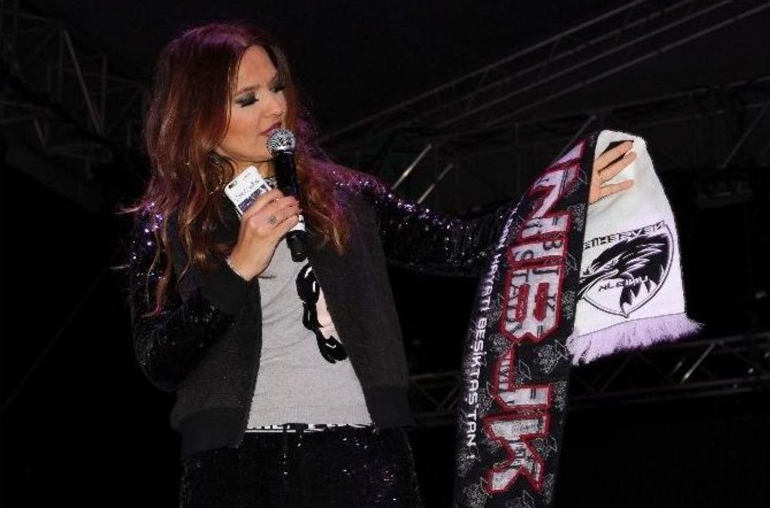 Demet Akalın&rsquo;dan Nevşehir&rsquo;de Muhteşem Konser