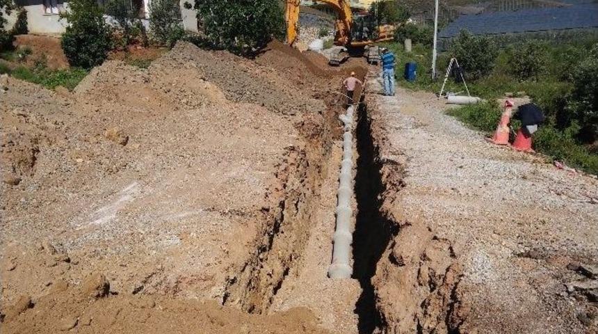 Meski, Aydıncık’ta Kanalizasyon Çalışmalarına Devam Ediyor