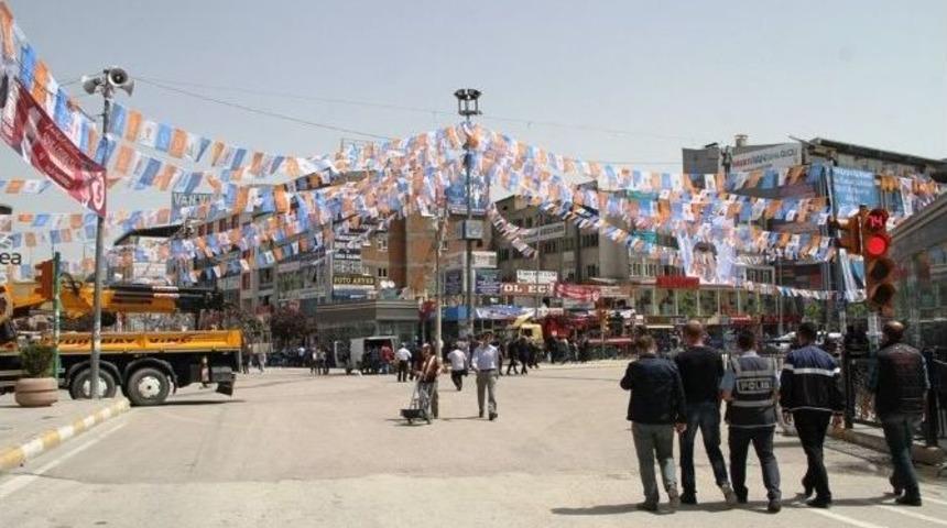 Van, Başbakan Davutoğlu&rsquo;nu Bekliyor