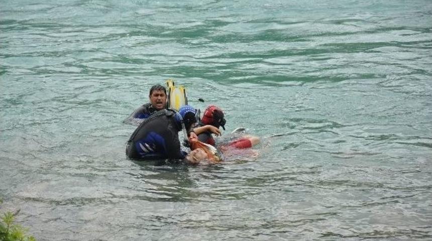 Yüzmek İçin Girdiği Barajda Boğuldu