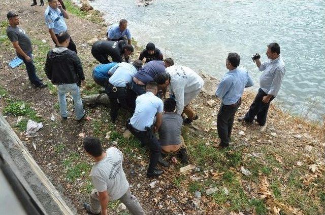 Yüzmek İçin Girdiği Barajda Boğuldu