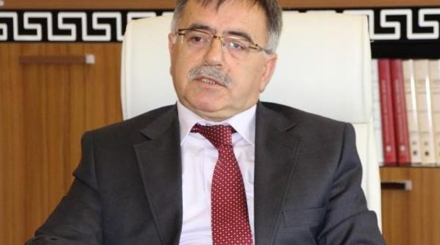 Bolu M&uuml;ft&uuml;s&uuml; Turan'dan Lojman Eleştirisine Tepki: &Ccedil;adırda Oturacak Değilim Herhalde