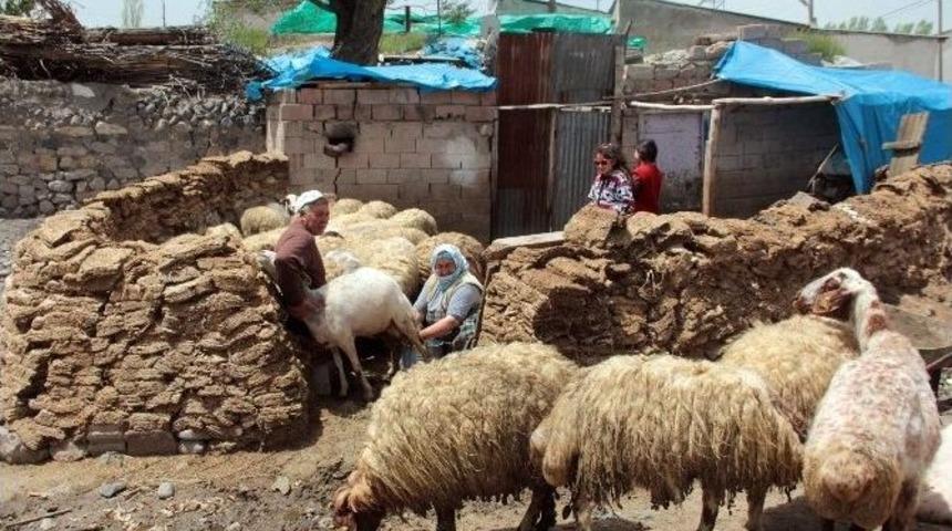 (&ouml;zel Haber) Anayasa Mahkemesi Dini Nikahla Evlenen &Ccedil;ifte Verilen Cezayı İptal Etti