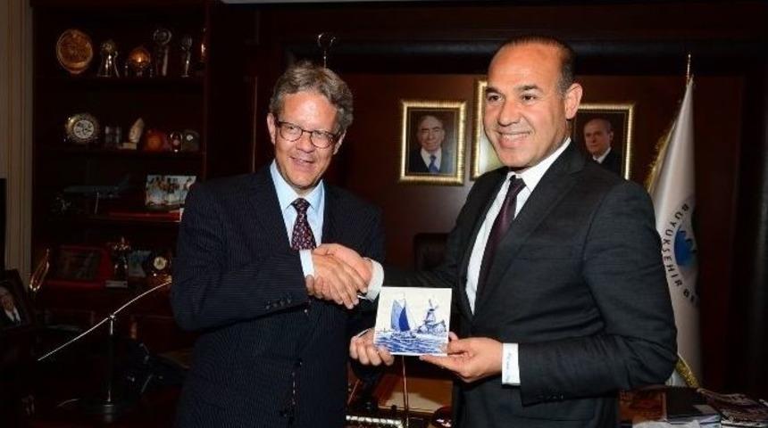 S&ouml;zl&uuml;: "adana, Hollandalıların T&uuml;rkiye&rsquo;deki Evi Olsun"