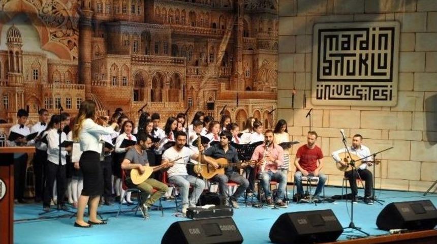 Kasimiye Ortaokulunun Diller Korosu, Şarkılarını 5 Ayrı Dilde Söyledi