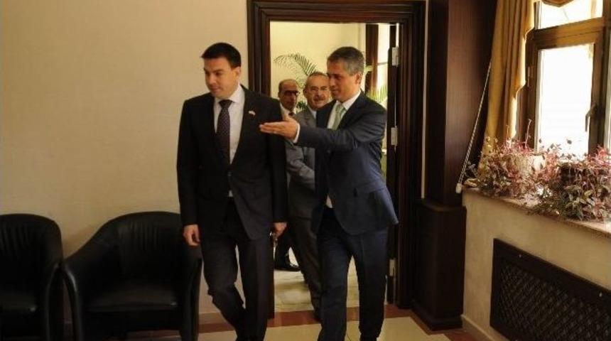 Abd Başkonsolosu, B&uuml;y&uuml;kşehir Belediyesini Ziyaret Etti