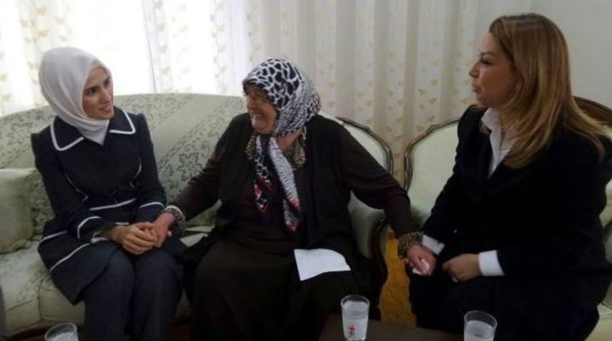 S&uuml;meyye Erdoğan, Hamido&rsquo;nun Eşini Ziyaret Etti