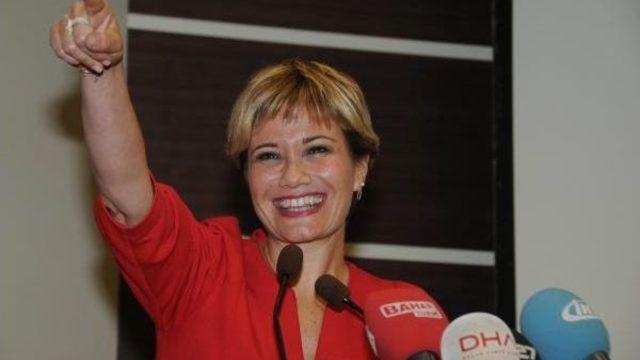 Gaziantep'te Gazeteci Tekelioğlu'nun 'yeni Hayat' Belgeseli Izlendi