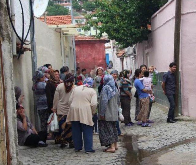 İki Katlı Ev Alev Alev Yandı