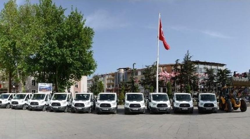 Tokat Belediyesi Ara&ccedil; Parkını Yeniliyor