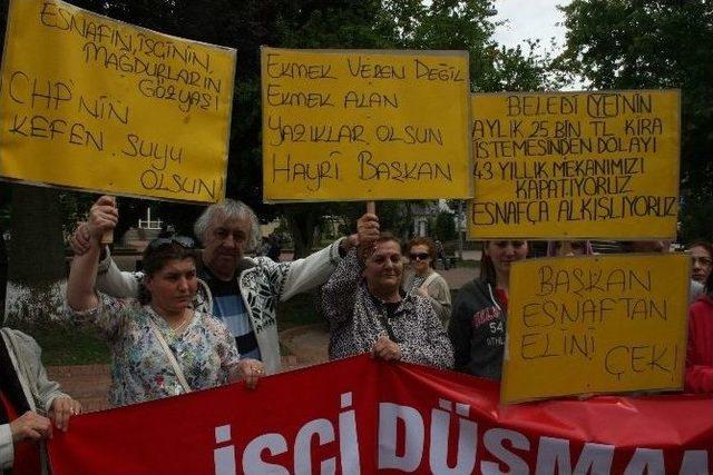 İşten Çıkarılan İşçiler Mudanya Belediyesi’ni Protesto Etti