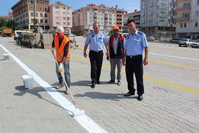 Saray Belediyesi Zabıta Ekiplerinden Pazar Yeri Düzenlemesi