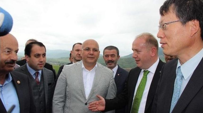 G&uuml;ney Kore Heyeti İsmetpaşa Alanında İncelemelerde Bulundu