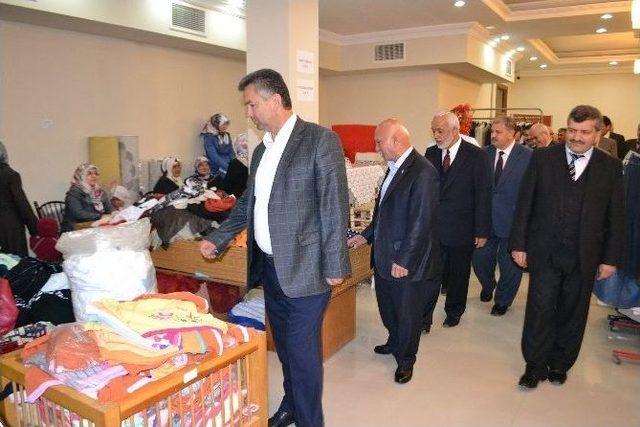 İskilip Akşemseddin Öğrenci Yurdun’dan Hayır Kermesi