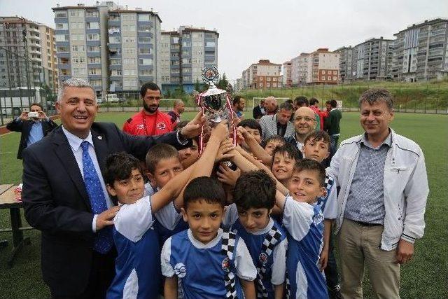 Atakum’da Futbol Turnuvası Sona Erdi