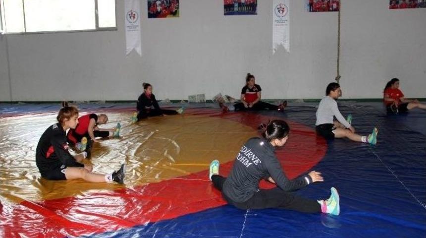 Minderin Sultanlarında Hedef, Azerbaycan Ve Rio