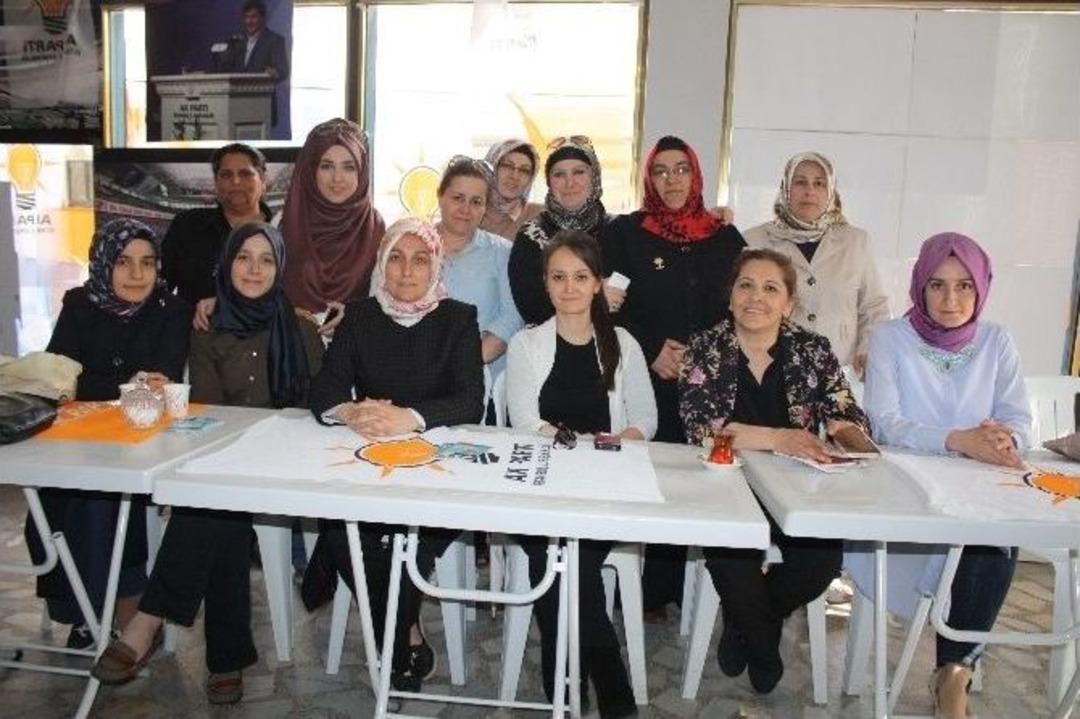 Ak Partili Z&uuml;lbaharoğlu: &ldquo;7 Haziran Se&ccedil;imleri Demokrasi Ş&ouml;leni Olacak&rdquo;