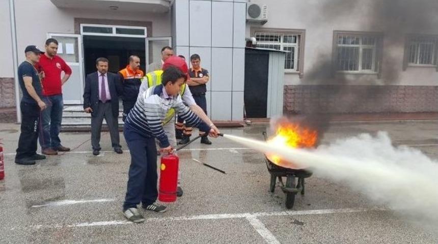 Afad Koordinasyonunda Deprem Ve Yangın Tahliye Tatbikatı Yapıldı