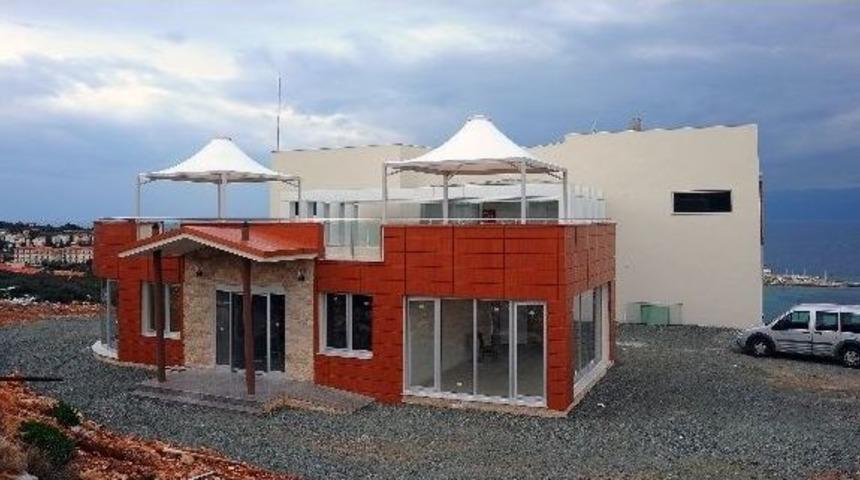 Seferihisar&rsquo;da Yazarlık Okulu 1 Haziran&rsquo;da A&ccedil;ılıyor