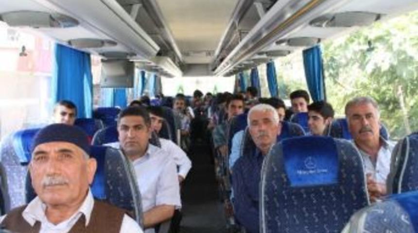 Adıyaman&rsquo;dan İhh G&ouml;n&uuml;ll&uuml;leri Yola &Ccedil;ıktı