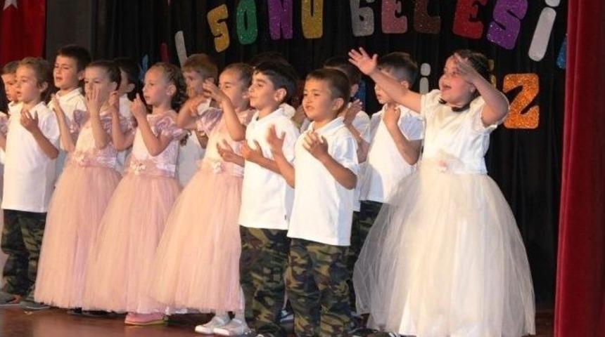 Safvet Koleji&rsquo;nde Yıl Sonu Gecesi