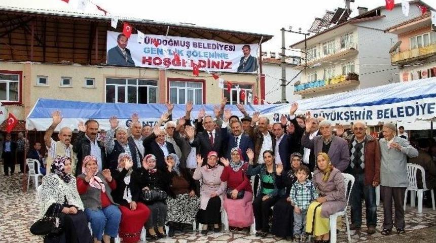 Ak Parti Adayı Aydın, G&uuml;ndoğmuş&rsquo;ta Gen&ccedil;lik Ş&ouml;lenine Katıldı