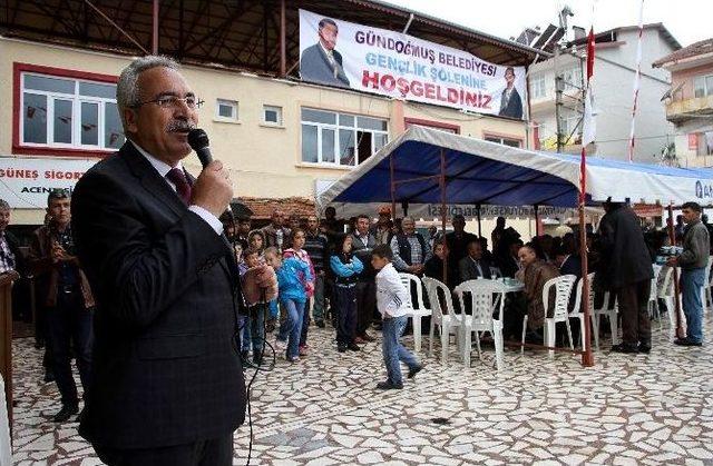 Ak Parti Adayı Aydın, G&uuml;ndoğmuş&rsquo;ta Gen&ccedil;lik Ş&ouml;lenine Katıldı 1