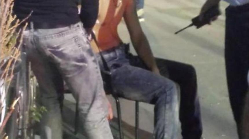 Omuz Atma Kavgasında Iki Kardeş Bı&ccedil;aklandı