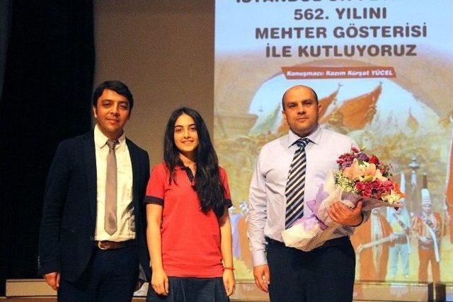 İhlas Koleji Okulları İstanbul’un Fethinin 562. Yılını Etkinliklerle Kutladı